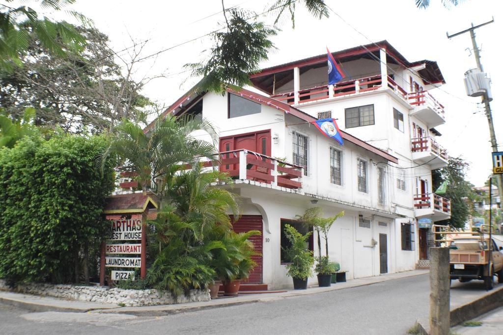 سان إجناسيو Martha'S Guesthouse المظهر الخارجي الصورة